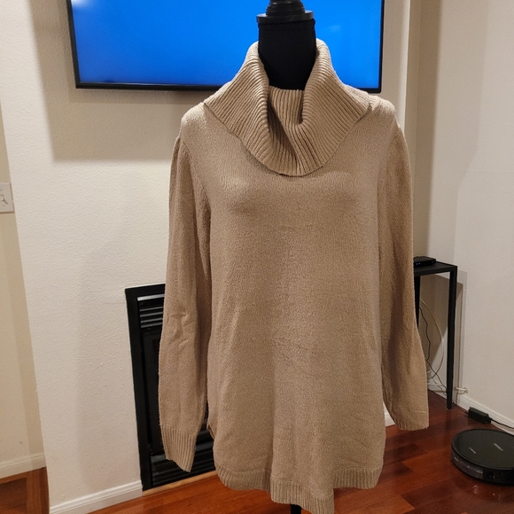 Tahari Sweaters - Tahari Slouchy Turtleneck Sweater